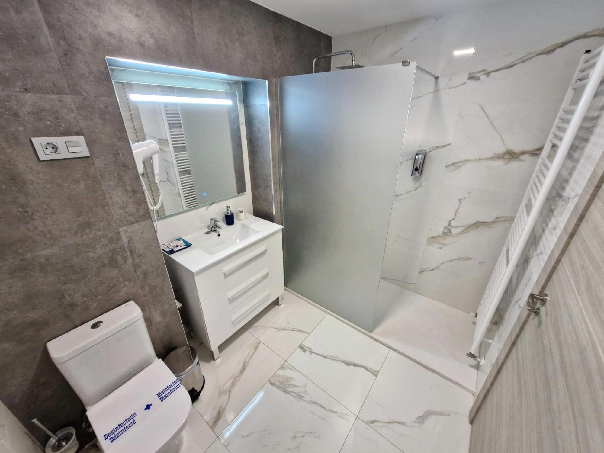 Feeling Home - Suites&Rooms Leon Bagian luar foto