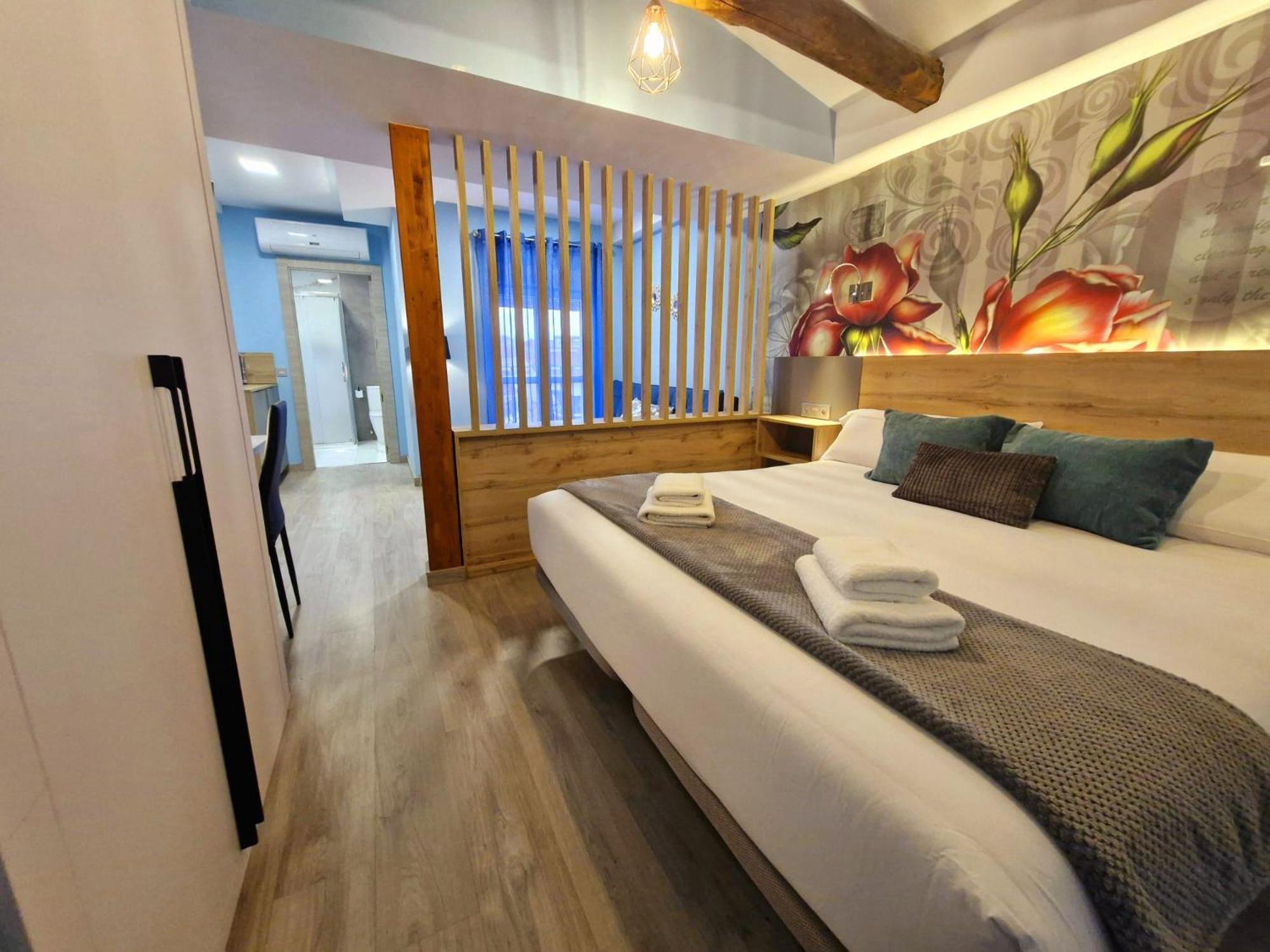 Feeling Home - Suites&Rooms Leon Bagian luar foto
