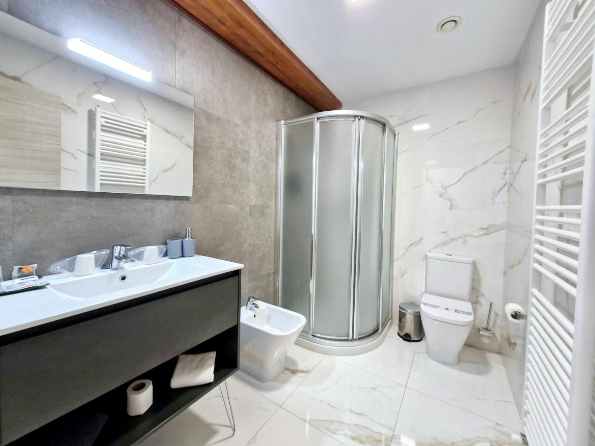 Feeling Home - Suites&Rooms Leon Bagian luar foto