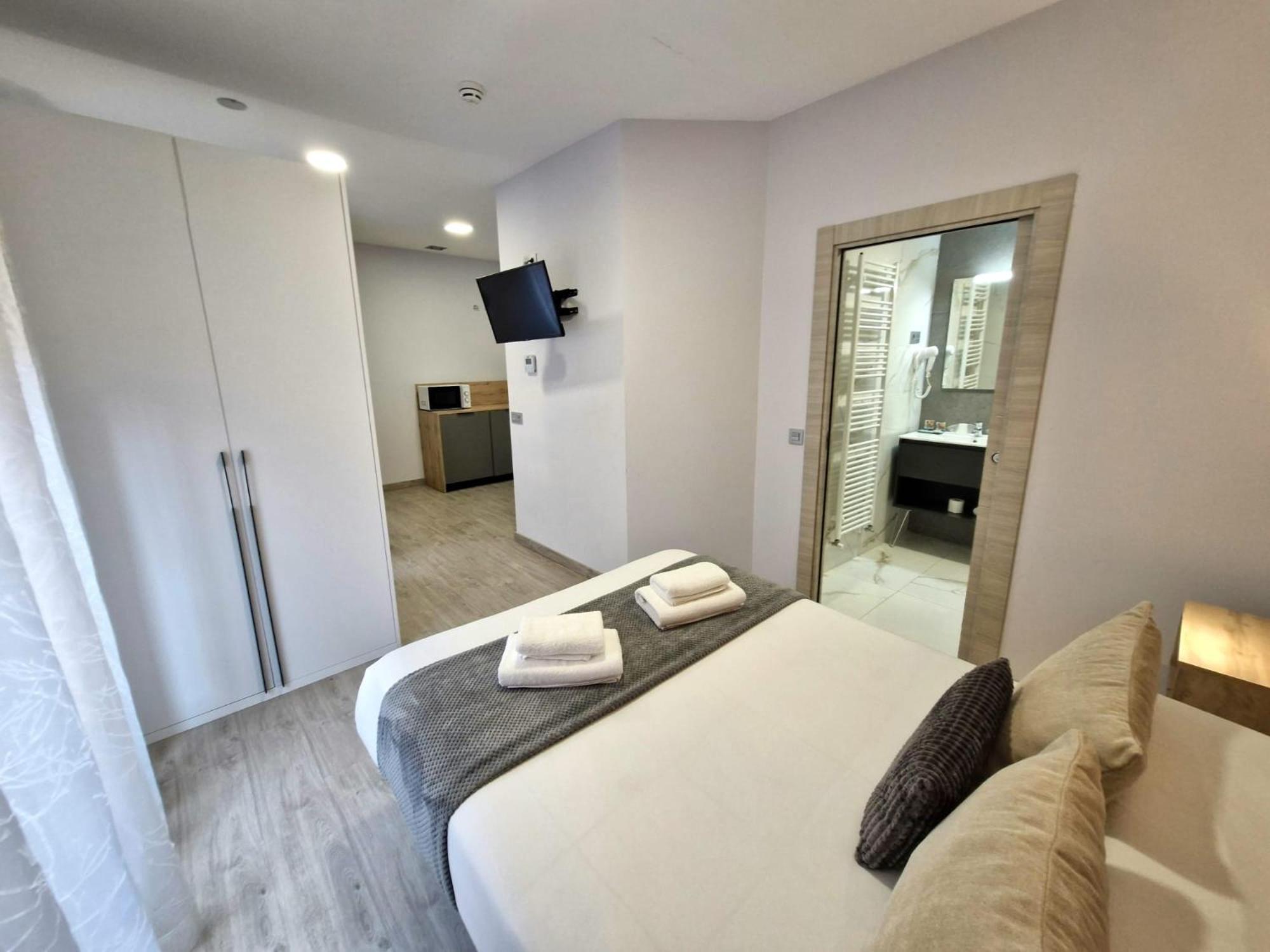 Feeling Home - Suites&Rooms Leon Bagian luar foto